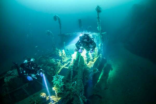 Wreckdiving on Fernadale & Parat